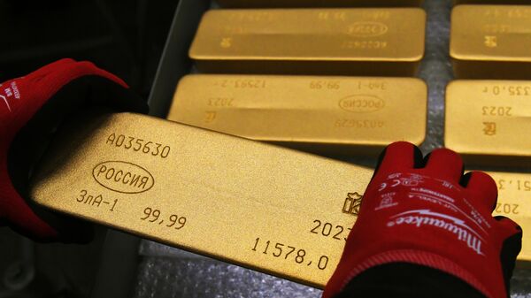 Gold At Record High for 3rd Time in US Rate Cut Week, Stalks Major $3,000 Target