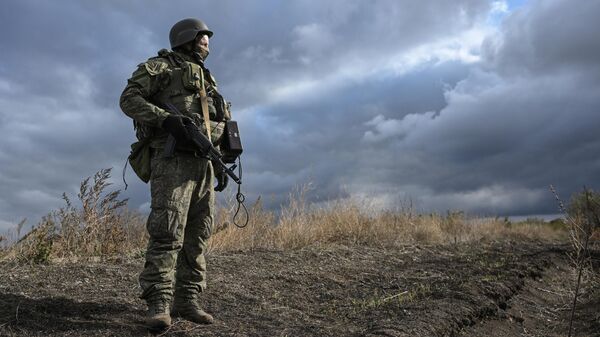 Russian Forces Liberate Tsukurino, Disrupt Key Ukrainian Logistics Route in Donetsk