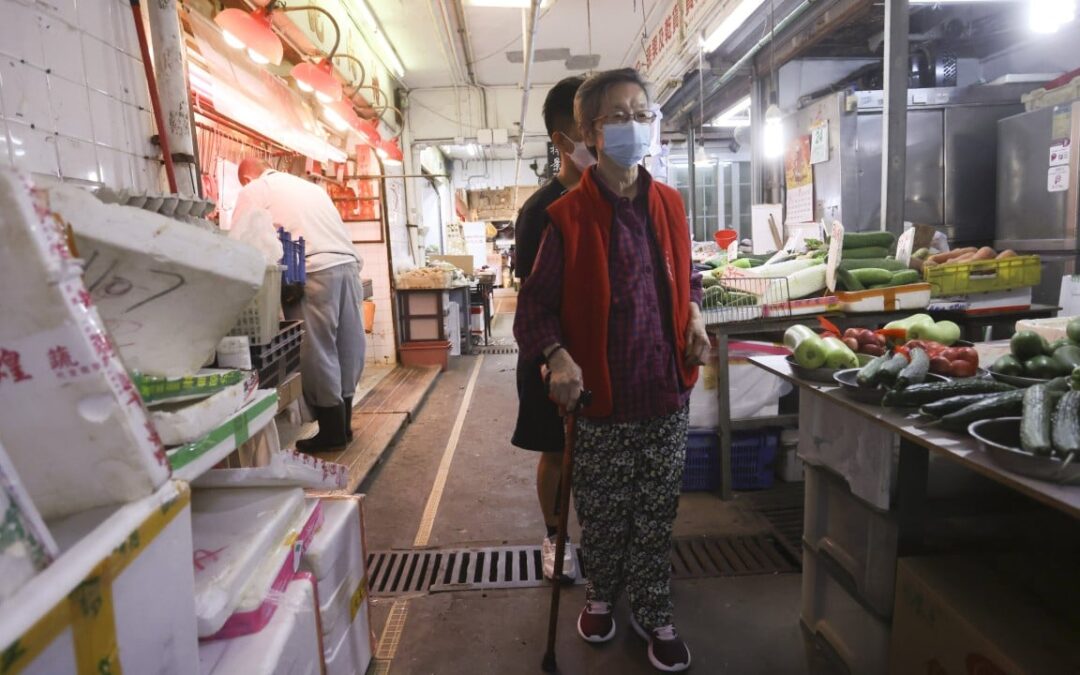 Wet markets at some public housing estates in Hong Kong no bargain for residents, poll finds