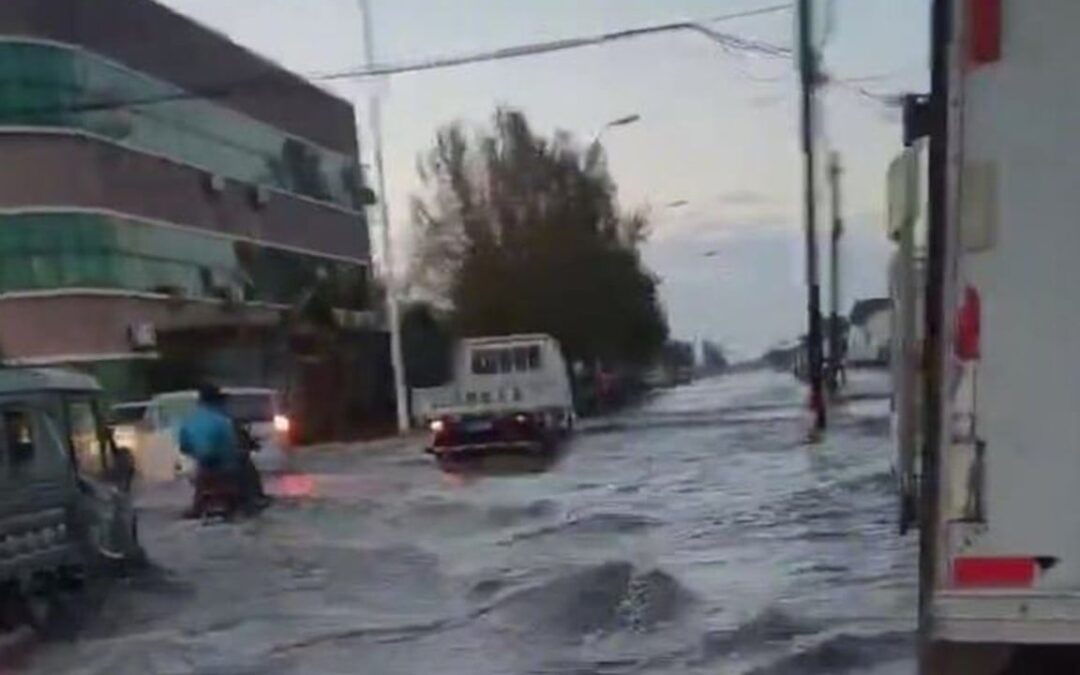 What caused an unexpected, record-setting tidal event on China’s east coast?