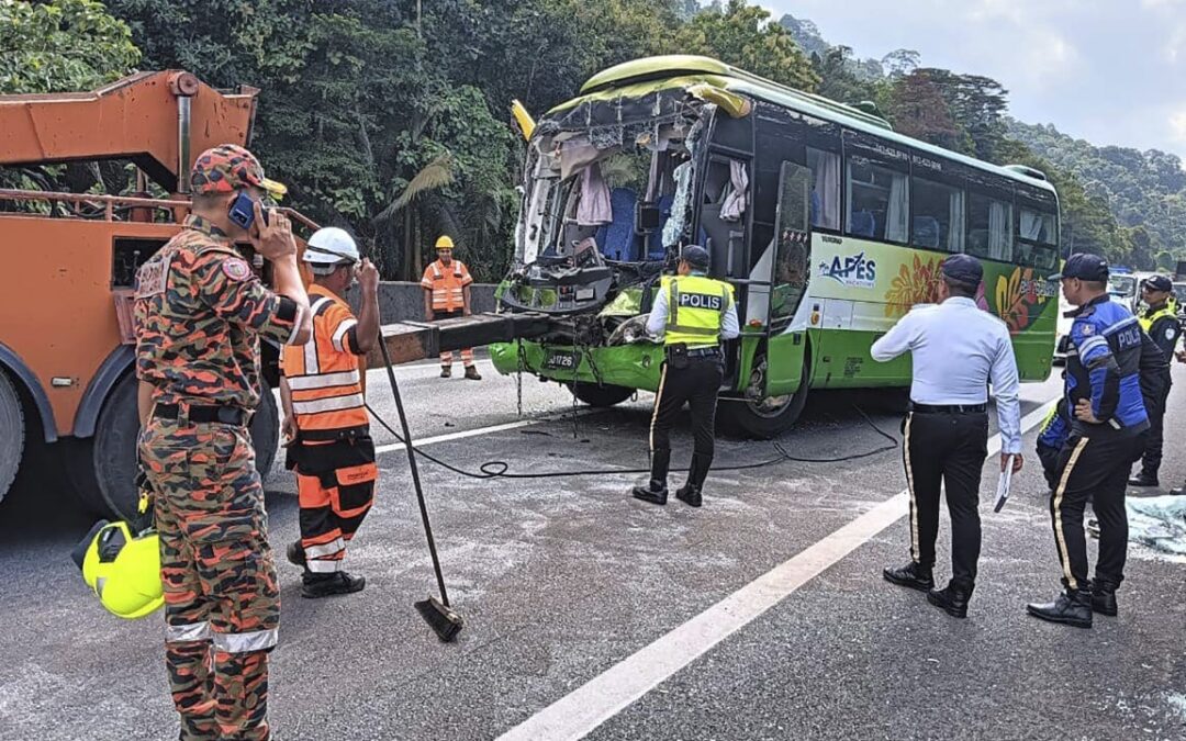 Japanese tourist dies, 12 injured after bus smashes into truck in Malaysia