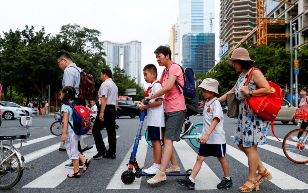 Chinese government workers call up women to urge pregnancy in latest birth rate push