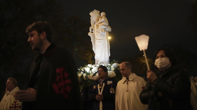 Virgin Mary statue, a symbol of resilience, returns to Notre-Dame Cathedral five years after fire