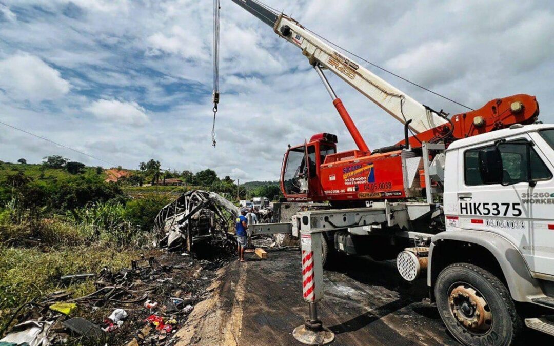 Death toll in Brazil bus crash rises to 41