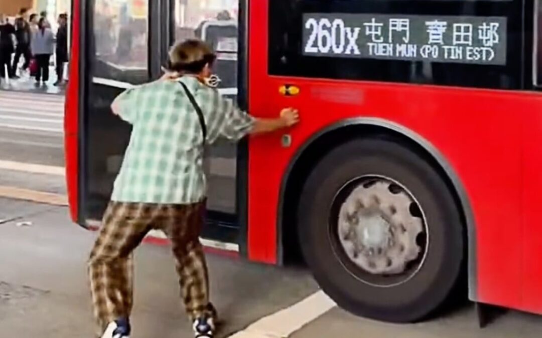 Man who allegedly pressed emergency door release on Hong Kong bus arrested