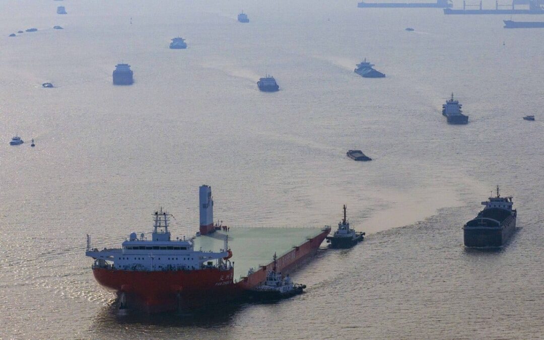 China sets world record with ‘polar ready’ 58,000-tonne flat-top cargo ship