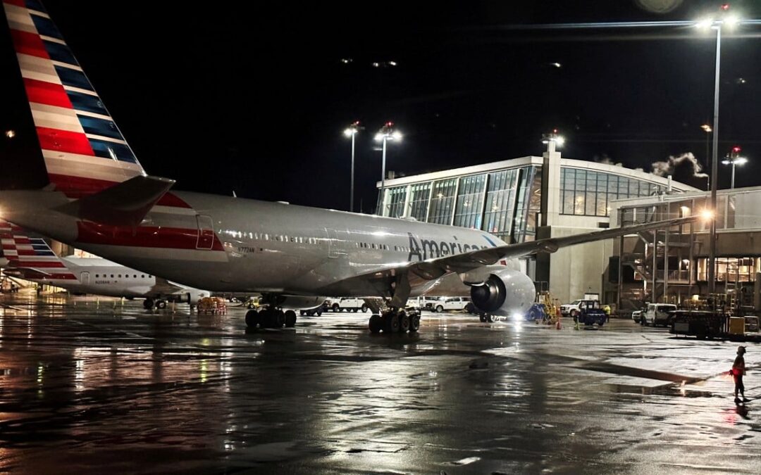 American Airlines halts all US flights for an hour on Christmas Eve over unspecified technical issue