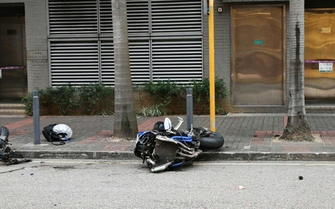 Hong Kong customs officer arrested after attempting to stop fleeing motorcyclist