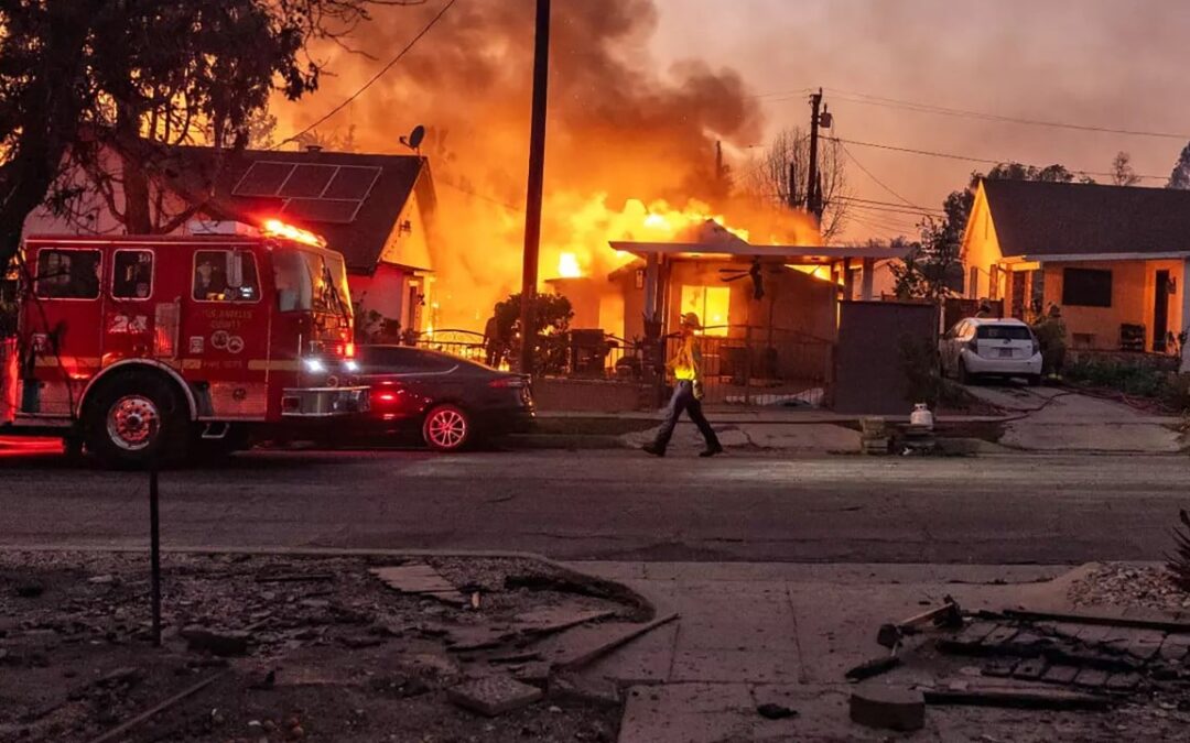 Strong winds return to whip up LA fires; officials vow firefighters ready for new blazes