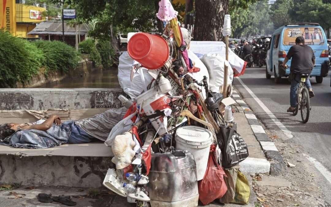 As Indonesia’s poverty struggles persist, Prabowo’s growth goals look elusive